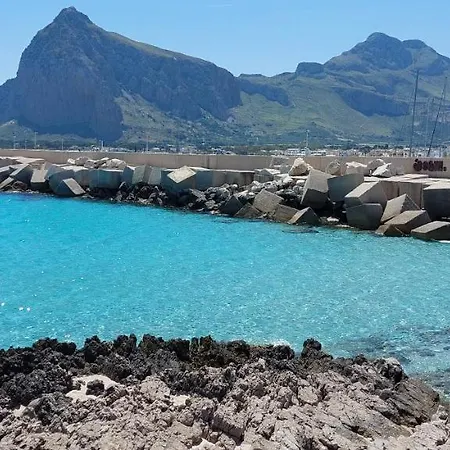 La Mia Isola Bed & Breakfast 3*